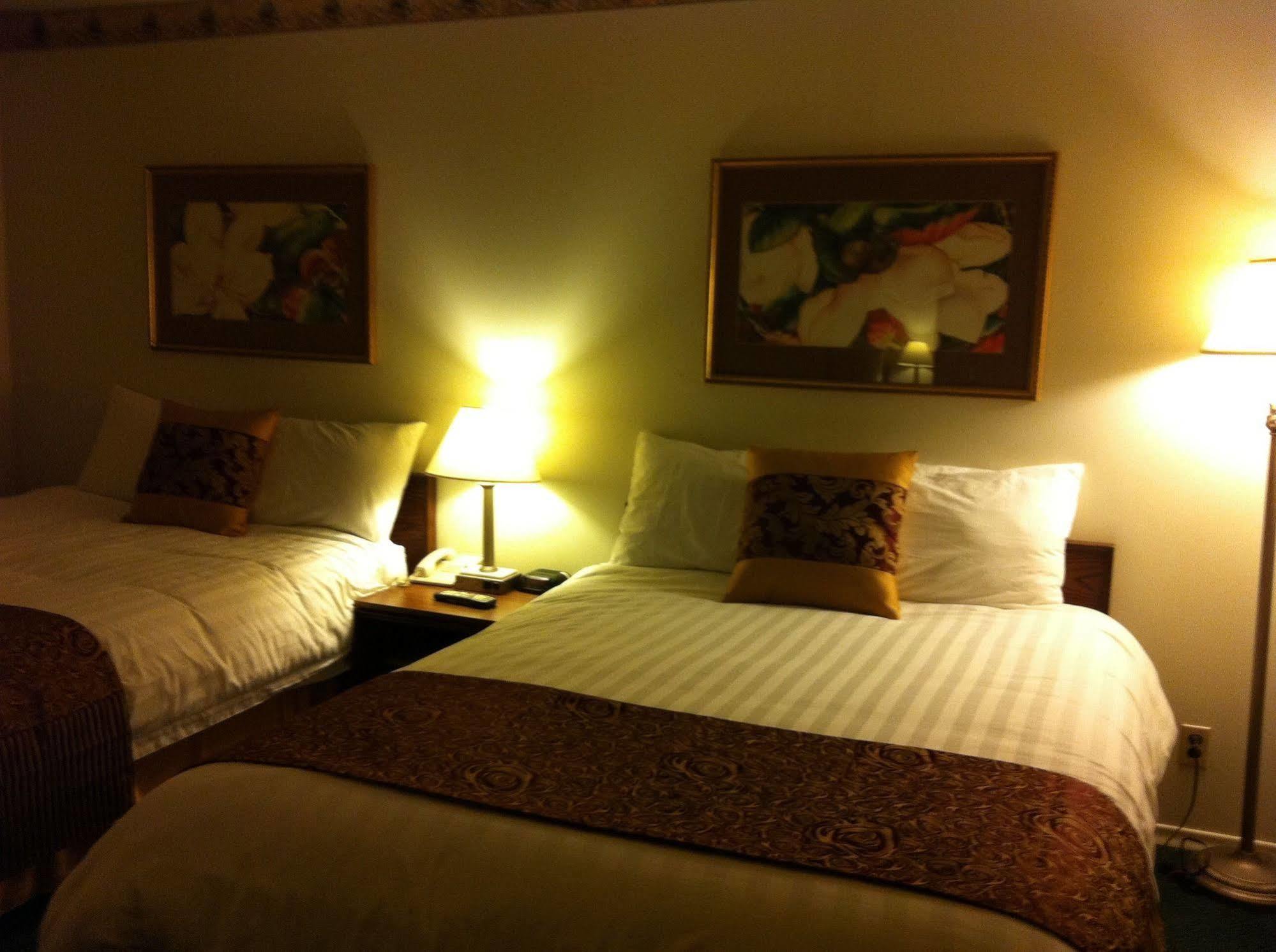 Redwood Motor Inn แบรนดอน ภายนอก รูปภาพ