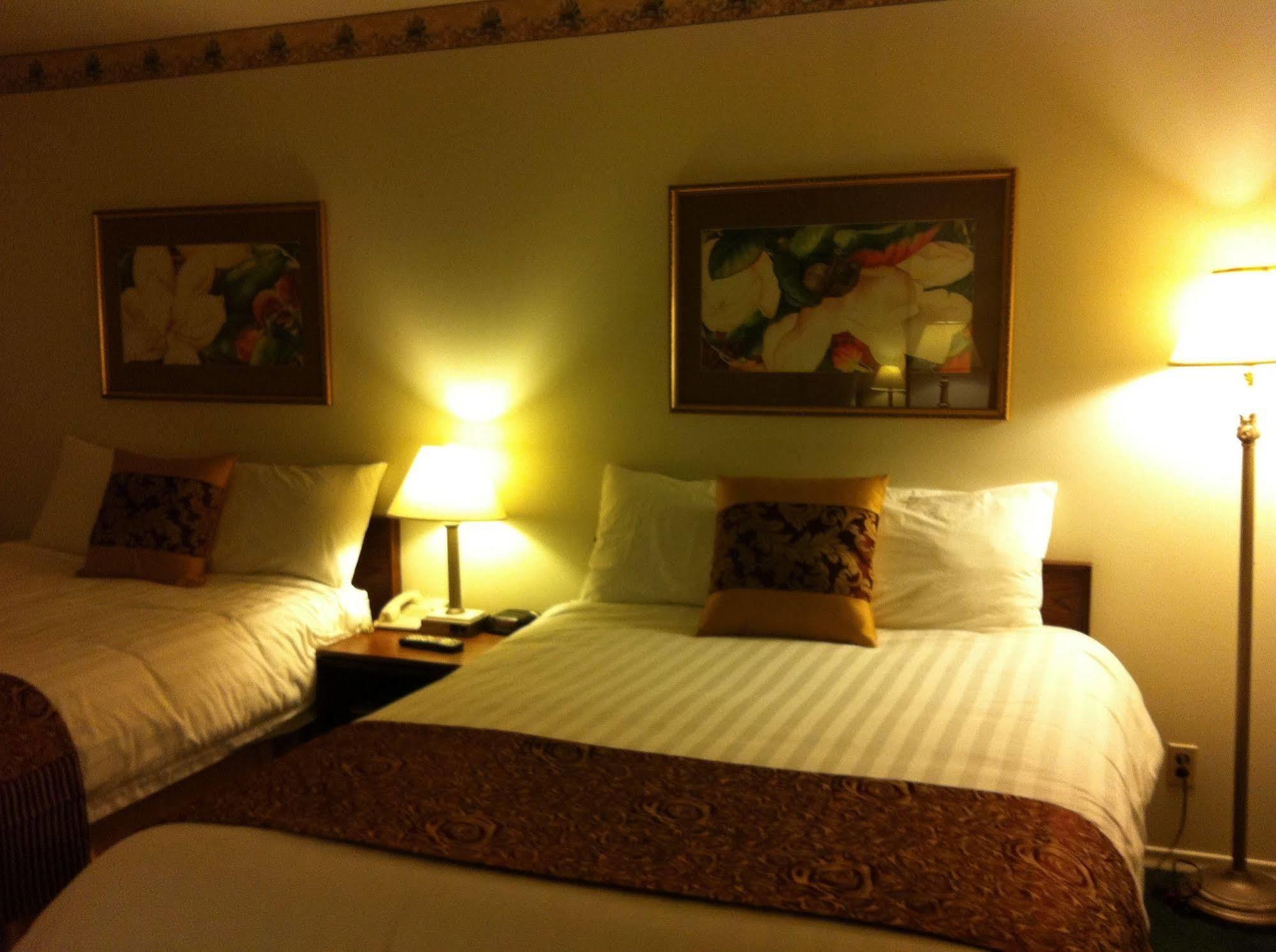 Redwood Motor Inn แบรนดอน ภายนอก รูปภาพ